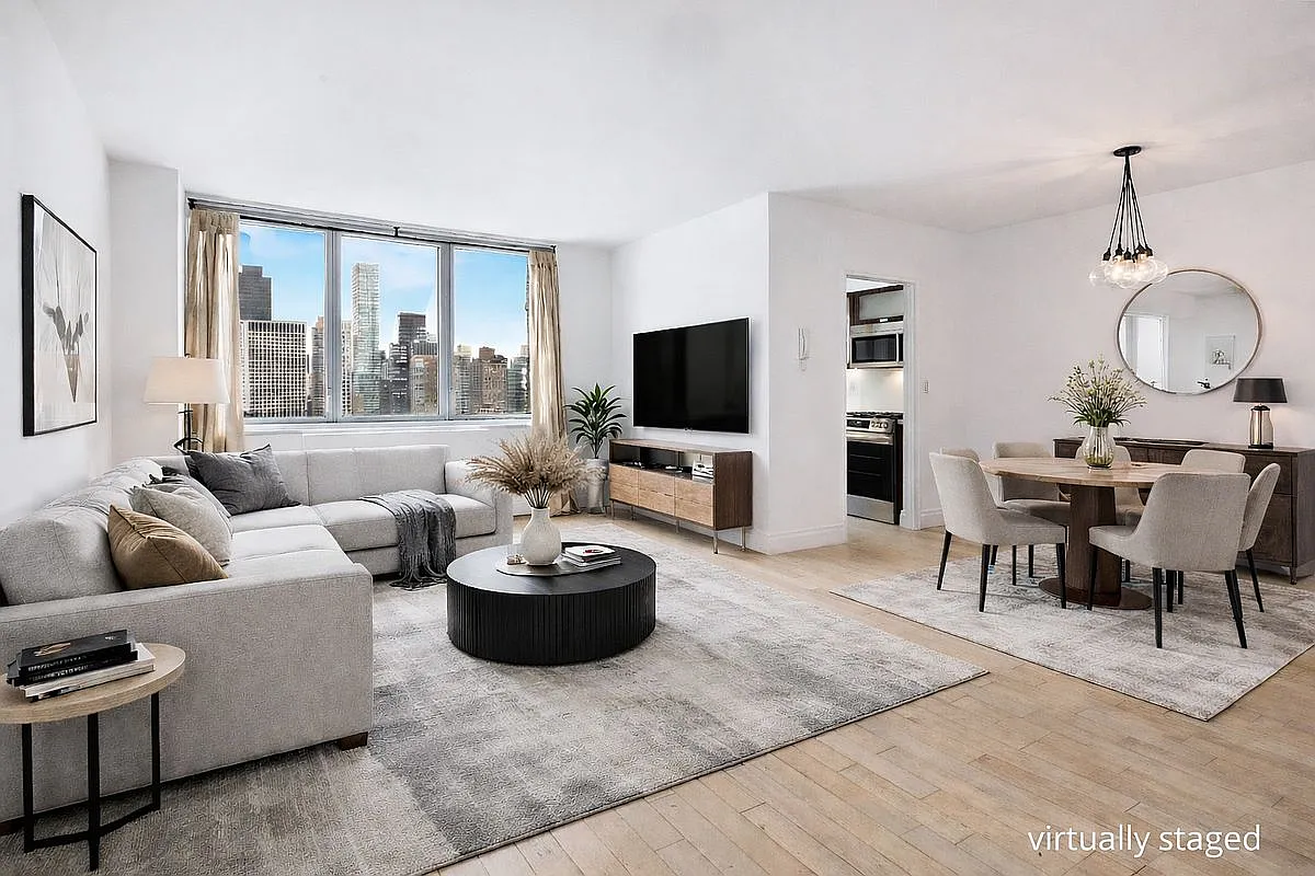 212 E 47th St APT 29B photo 1