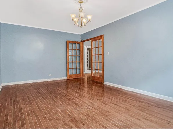 69-40 Yellowstone Boulevard image 10 of 21