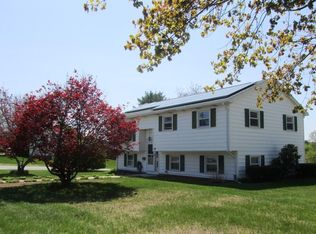 24 Locust St, Oxford, MA 01540