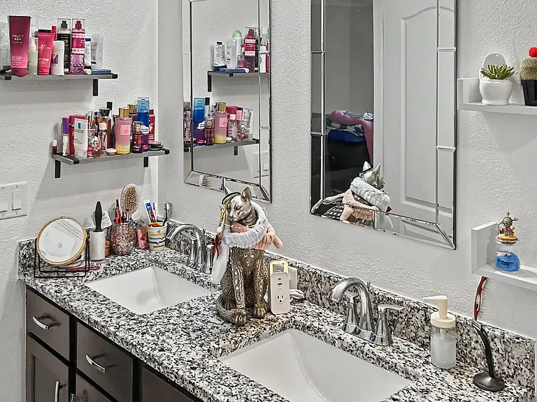 2239 Canyon Breeze Ave — Photo 31
