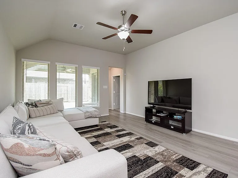 17007 Shine Bright Ct — Photo 28