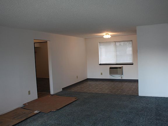 2nd image of 203 W Viola Ave