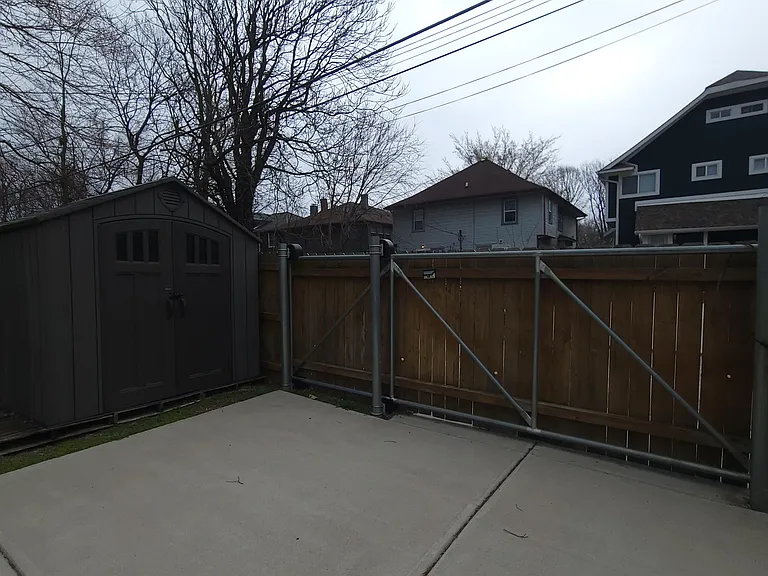 3123 Broadway St — Photo 6