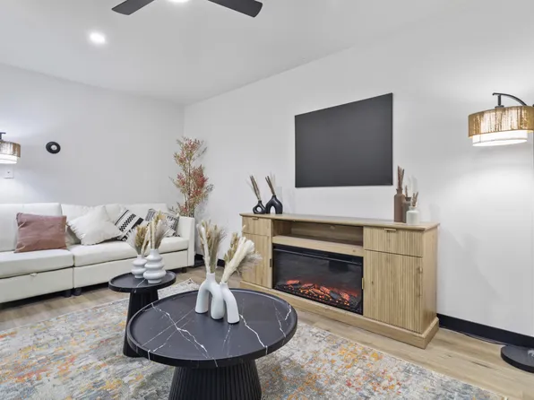 Wehnwood Court Apartments