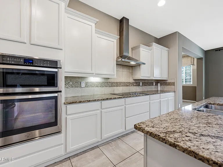 1930 E Horseshoe Dr — Photo 16