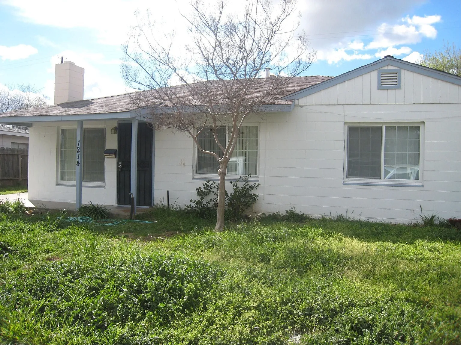 1214 Clark Ave photo 1