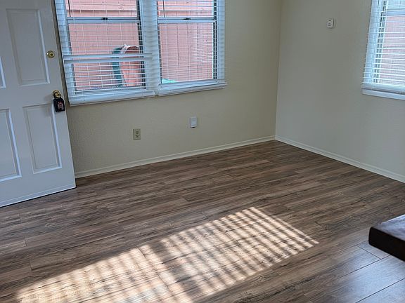 5th image of 4573 Cape May Ave #3