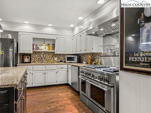 5th image of 438 Glade Valley Road