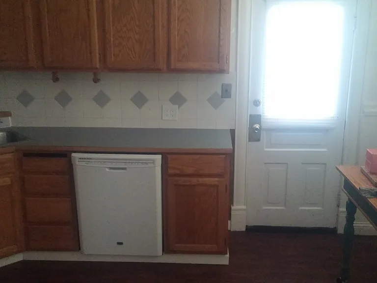 411 E Ermina Ave #A — Photo 3
