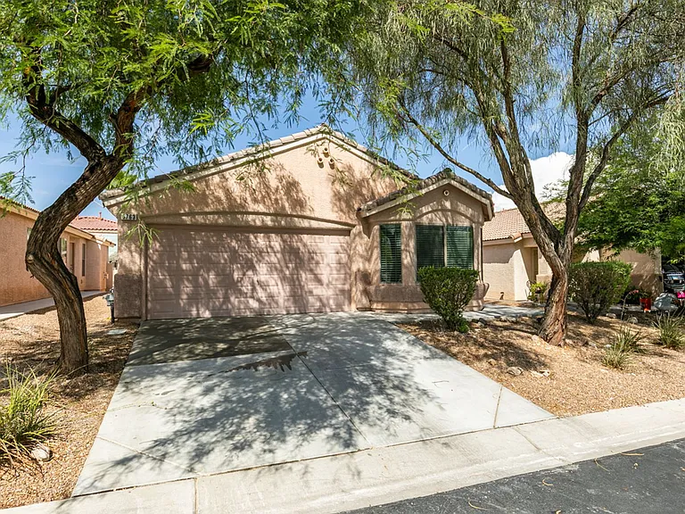 6763 Bison Creek St — Photo 1