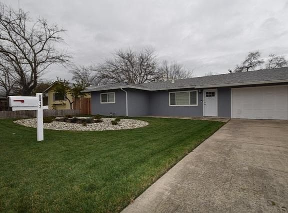2nd image of 8012 Glen Tree Dr
