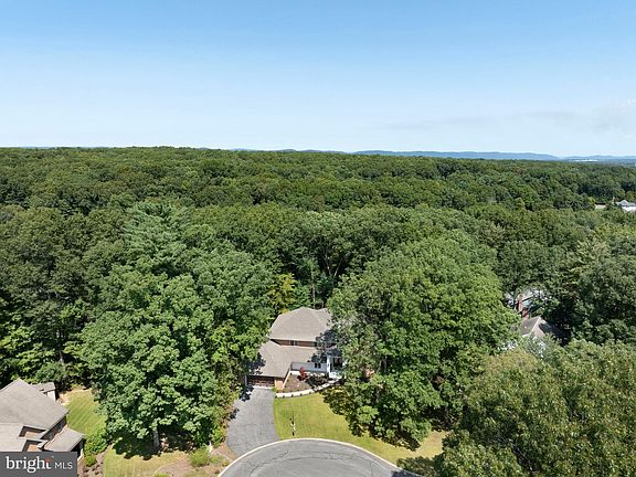 2nd image of 2467 Ashburton Ct