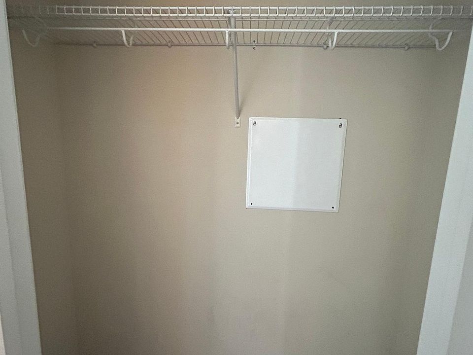 1st image of 4129 Vallonia Dr