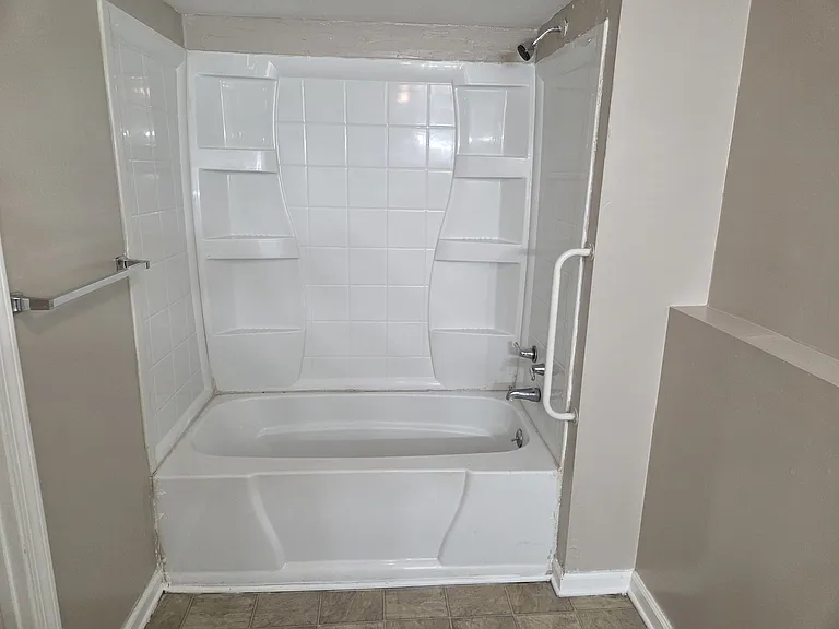 686 Longbow Ct — Photo 8