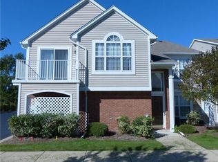 5276 Pine Aires Dr, Sterling Heights, MI 48314