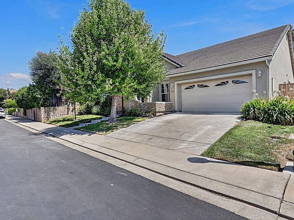 3rd image of 212 Coastal Ln