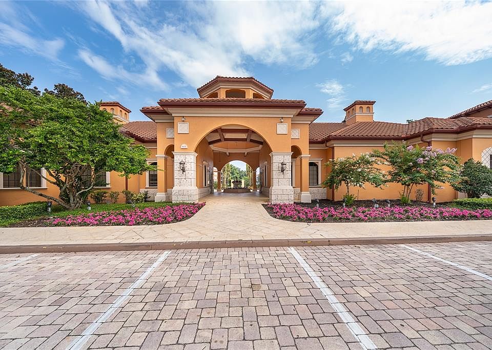 1st image of 6141 METROWEST BOULEVARD #305
