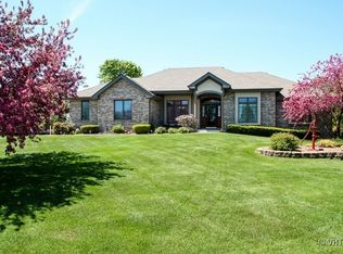16130 S Rosemarie Ln, Lockport, IL 60441