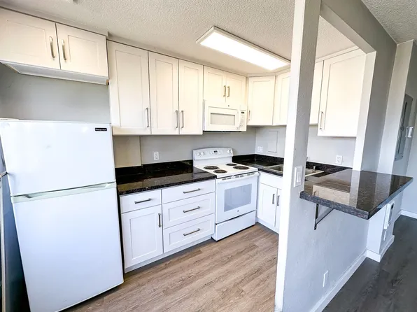 Mercer Vista Apartments