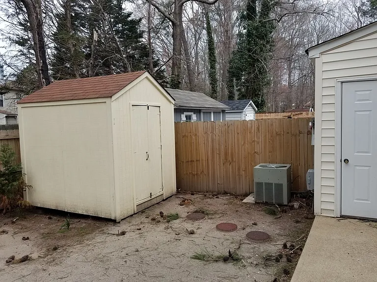 1125 Old Denbigh Blvd — Photo 8