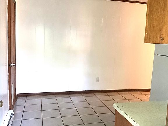 Dining space in kitchen.