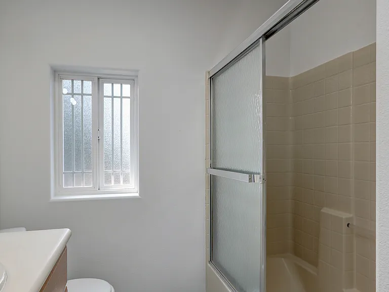 20302 Dayton Ave N #ADU — Photo 14