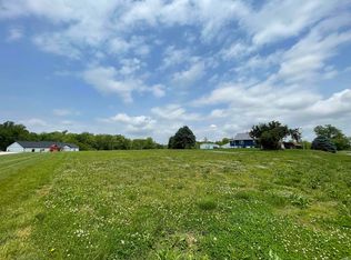 660 Water Tower Rd, Owensville, IN 47665