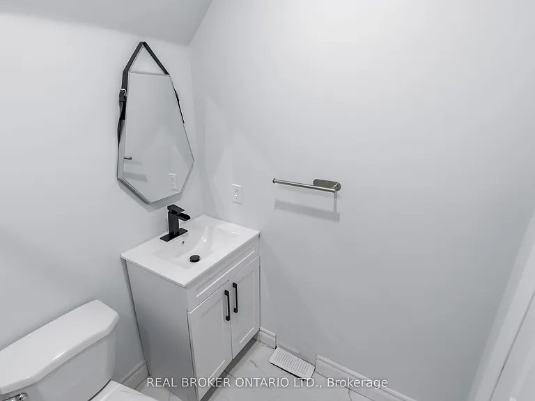 134 Celina St #1 — Photo 15