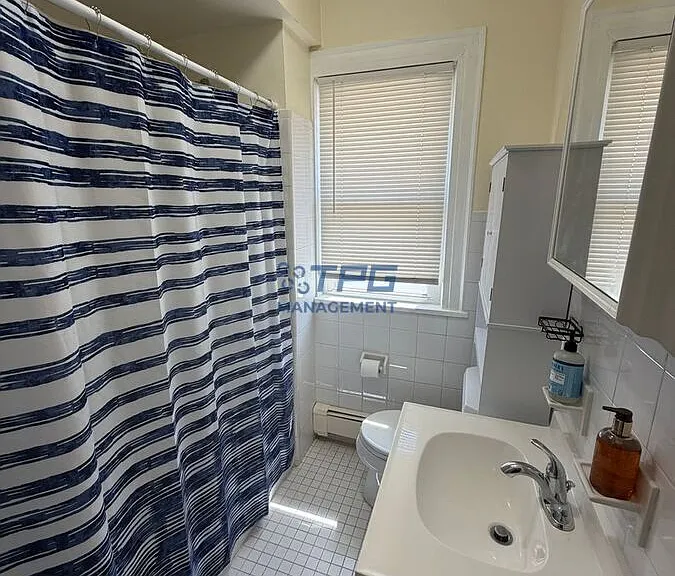 318 E 19th St #2 — Photo 10