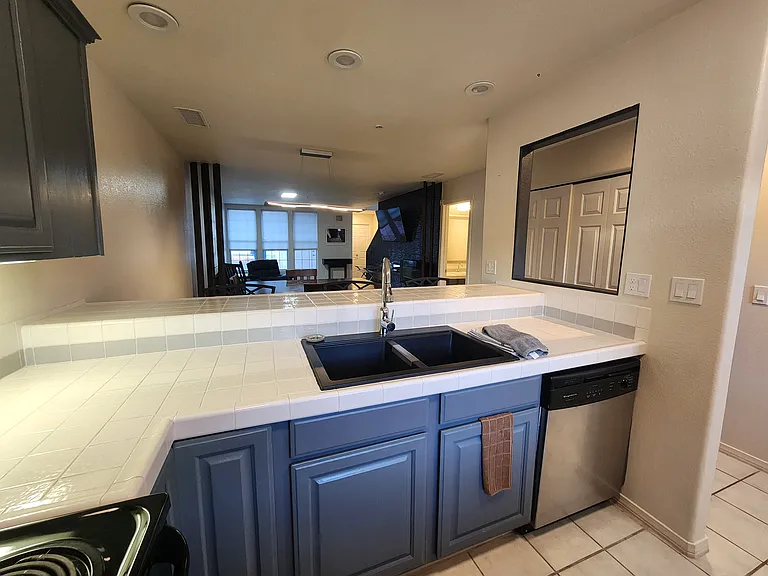 1200 Glen Canyon Dr #32 — Photo 7