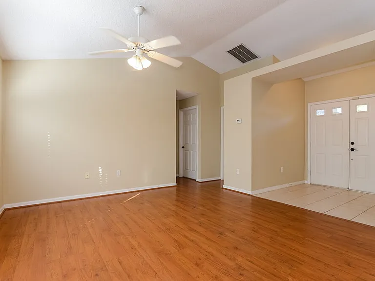 4519 Weasel Dr — Photo 3