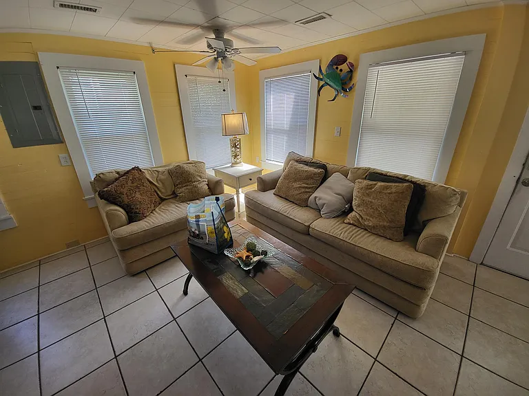 1420 Holly Driveunit A — Photo 23
