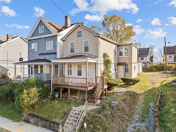3rd image of 833 Estella Ave