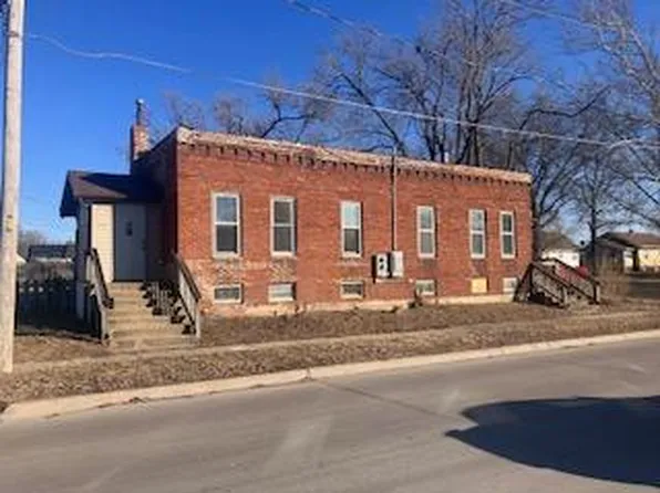 241-243 E 24th St, Des Moines, IA 50317