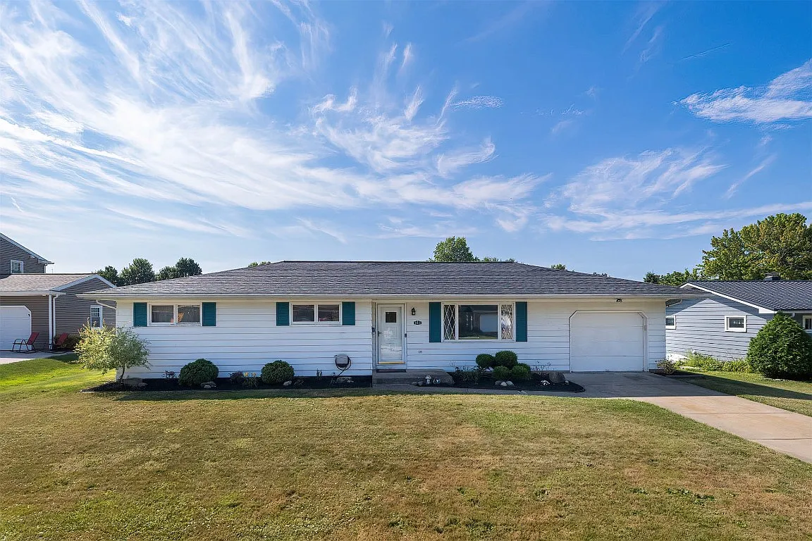 2015 Berkshire Ln photo 1