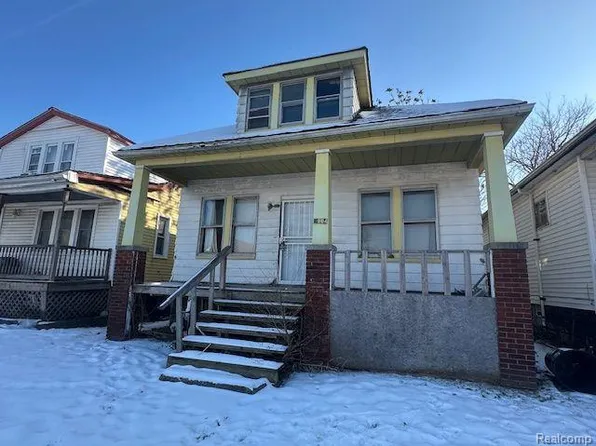 9354 Bessemore St, Detroit, MI 48213