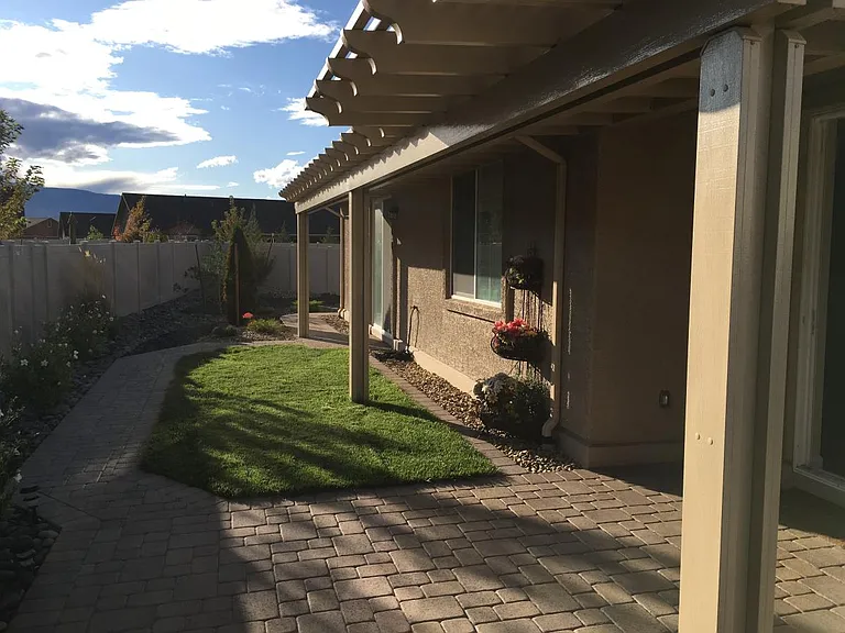 9640 Caitlin Ct — Photo 2