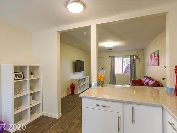 2nd image of 312 S Maryland Pkwy APT 3