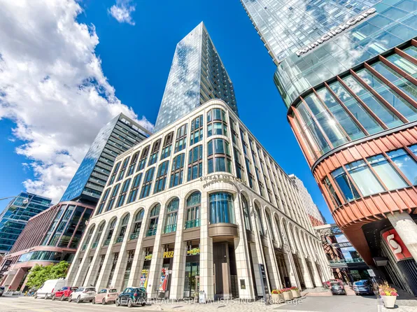 470 Front St W #2003, Toronto, ON M5V 0V6