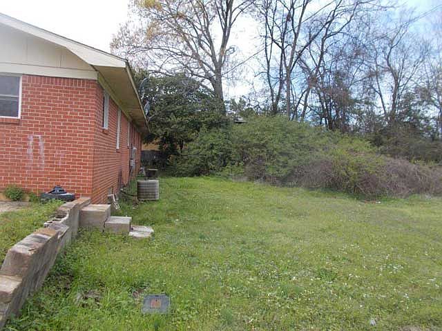 2nd image of 149 Fran St