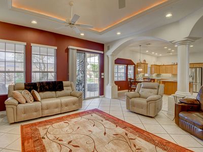 6065 Crystal Brook Ct, Las Vegas, NV, 89149