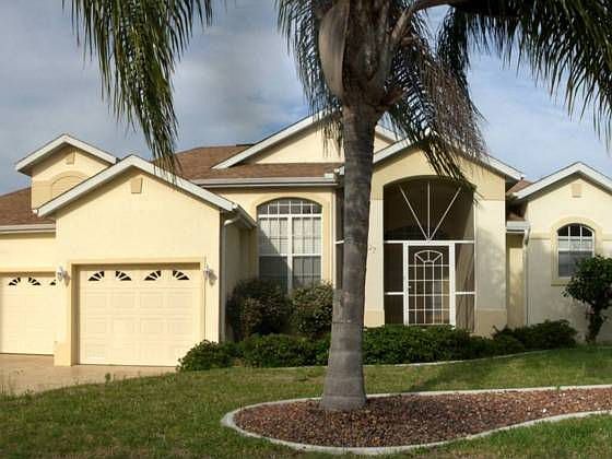 1st image of 207 E Tarpon Blvd NW