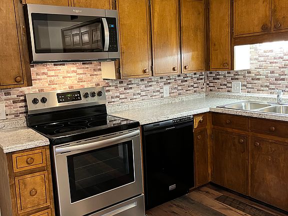 2nd image of 304 E White St APT B