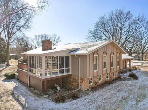 6628 South Oak Lane, Windsor, WI 53598
