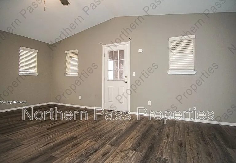 1077 Indigo Sky St — Photo 17