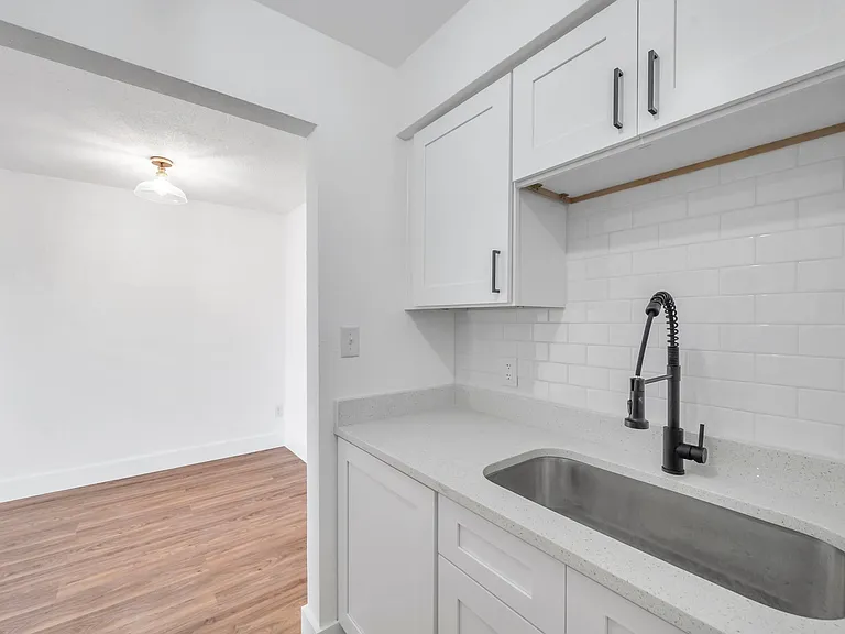 2366 Shelley St #14 — Photo 20