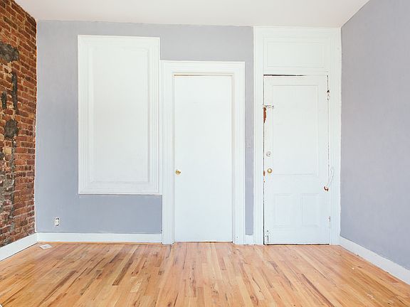 2nd image of 1428 Putnam Ave #2F