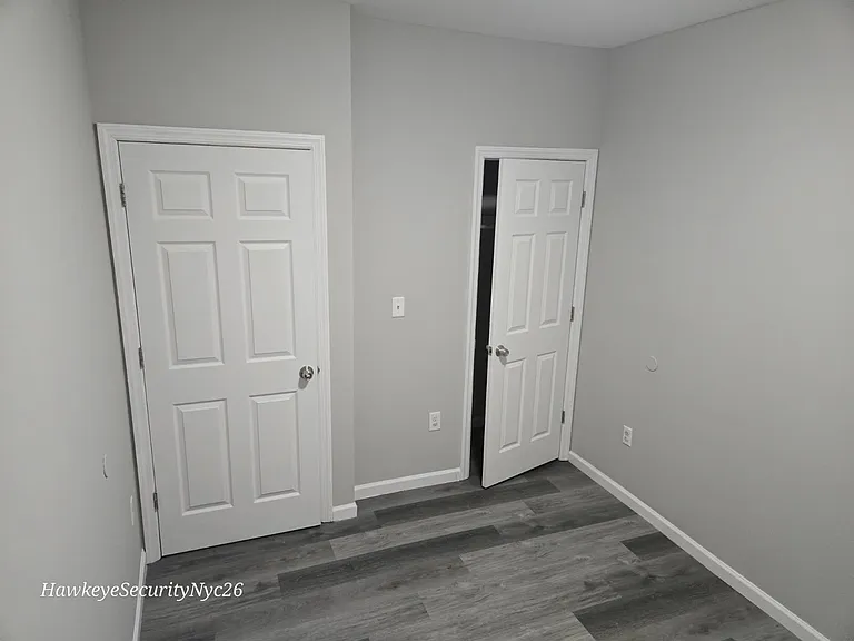 385 S 20th St — Photo 8