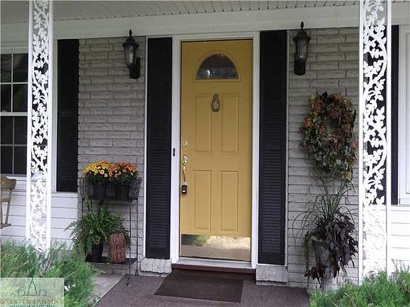 2nd image of 304 Margaret St