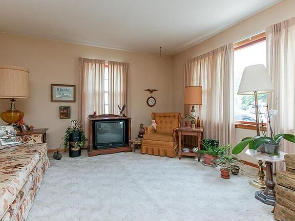 2nd image of 3858 Soutter Avenue Ct SE